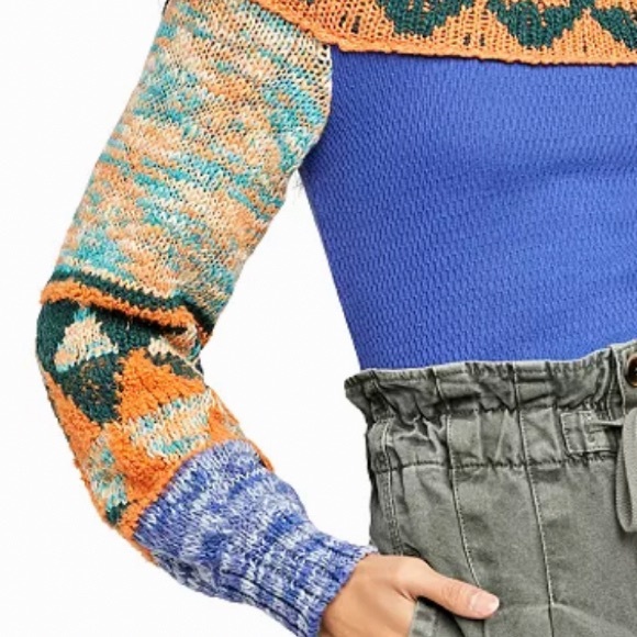 FREE PEOPLE CROCHET TURTLENECK SWEATER IN NAVY COMBO LONG PUFF SLEEVES - Picture 3 of 16